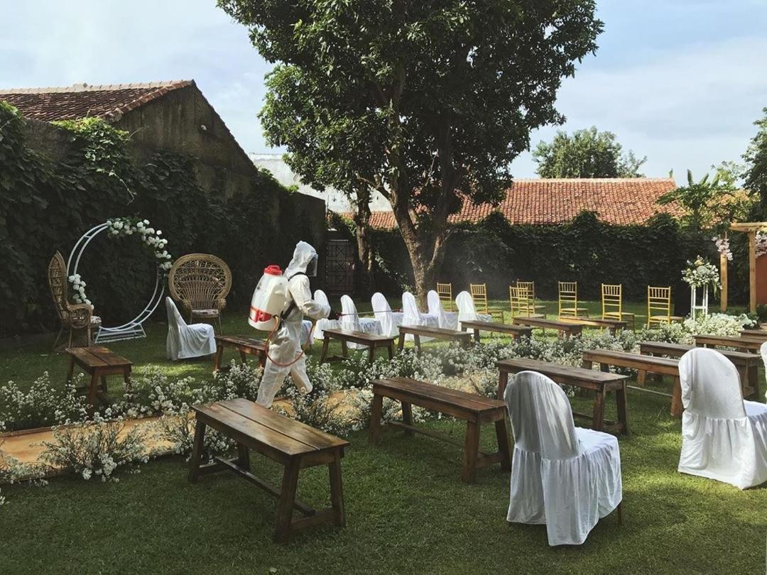 Metland Hotel Cirebon Exterior foto