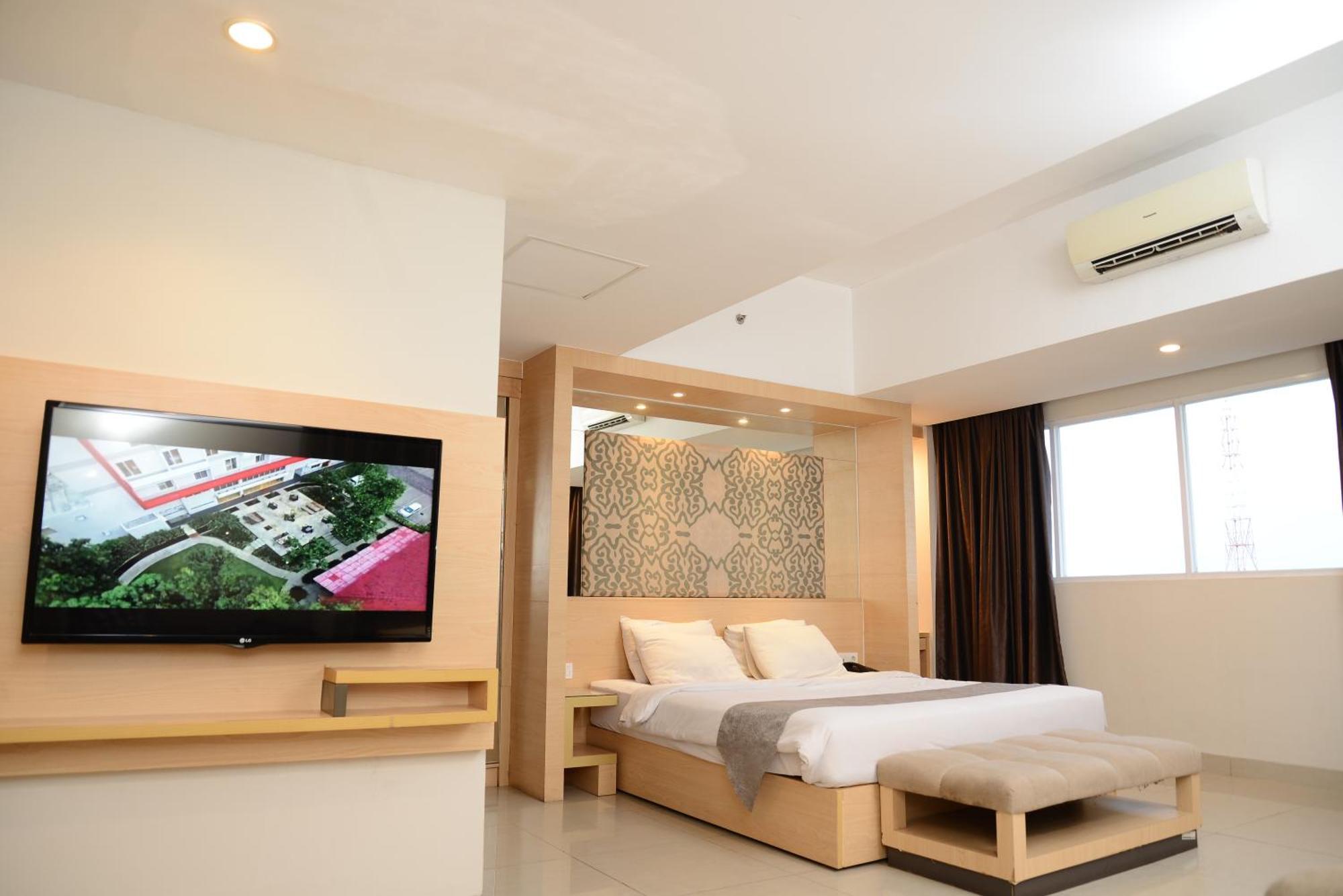 Metland Hotel Cirebon Exterior foto